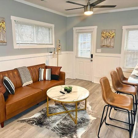 Апартаменты Little House On 47Th Кливленд Экстерьер фото
