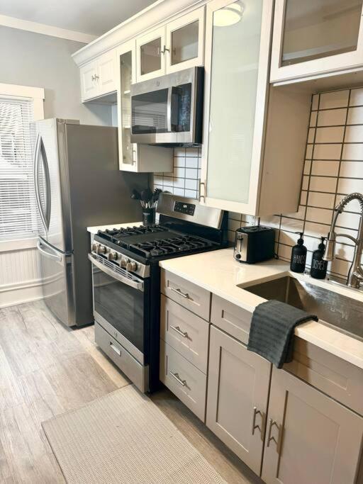Апартаменты Little House On 47Th Кливленд Экстерьер фото